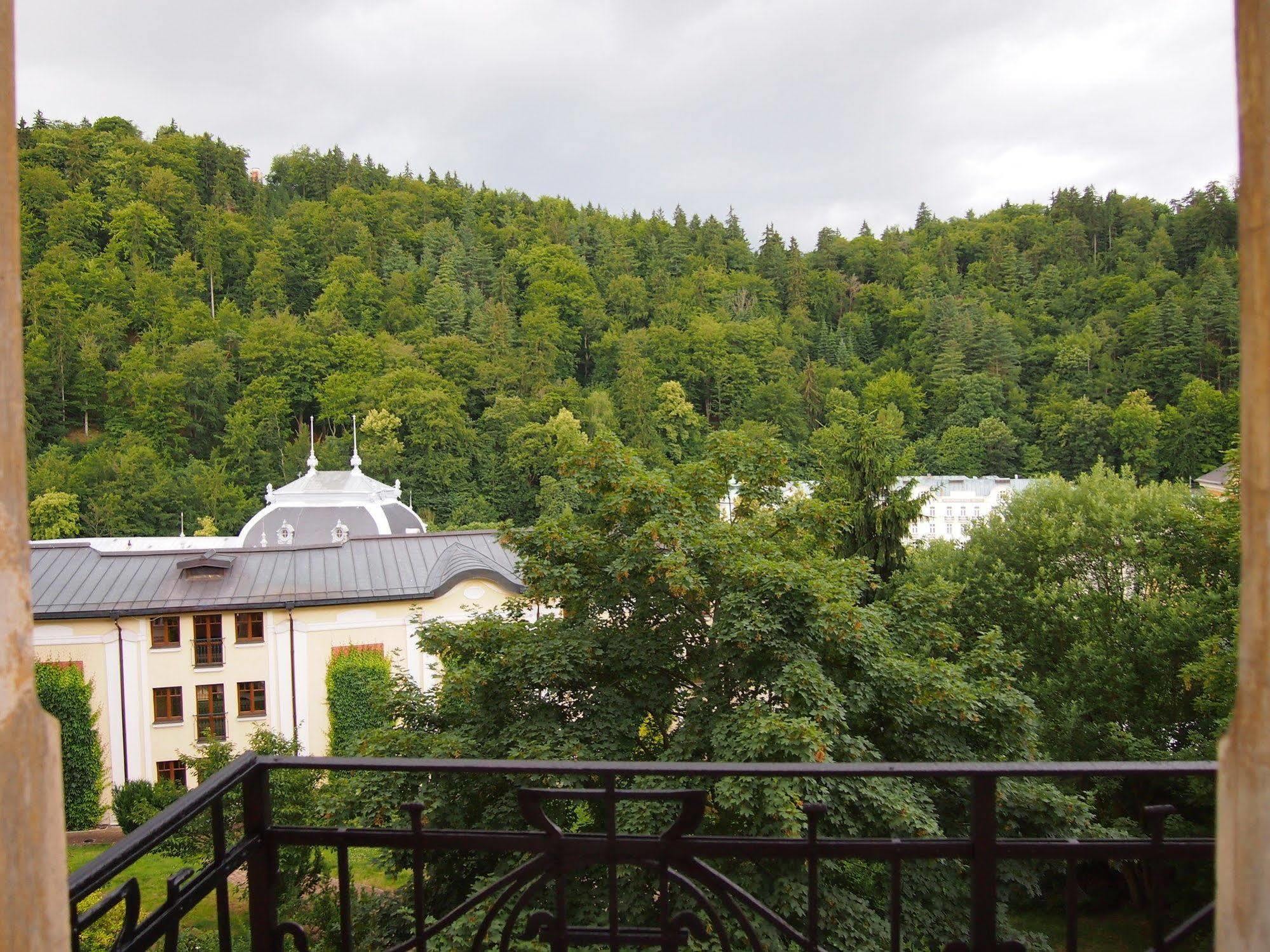 Lyra Apartments Karlovy Vary Eksteriør bilde